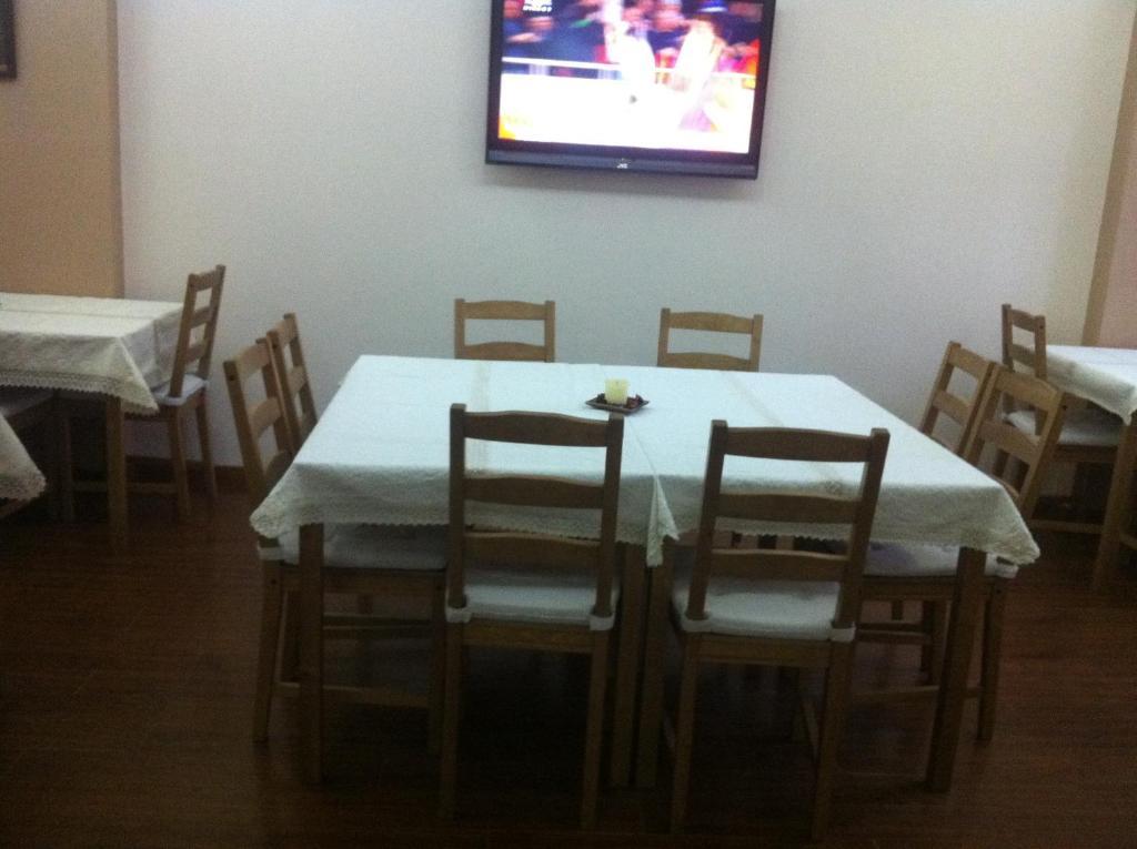 Pension Daciana บาเคา ภายนอก รูปภาพ
