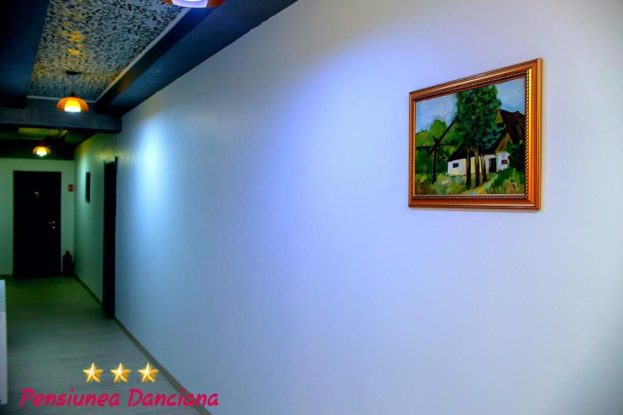 Pension Daciana บาเคา ภายนอก รูปภาพ