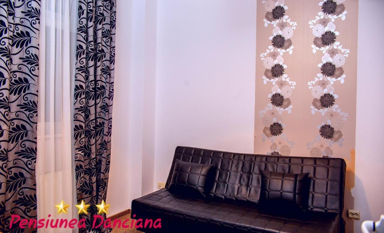 Pension Daciana บาเคา ภายนอก รูปภาพ